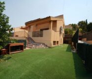 Будинок в Мутсамеле, 197 кв.м, 7 кімнат, тераса та барбекю