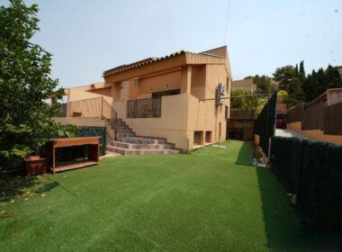 Будинок в Мутсамеле, 197 кв.м, 7 кімнат, тераса та барбекю