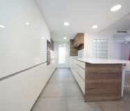 Будинок в Мутсамеле, 197 кв.м, 7 кімнат, тераса та барбекю