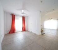 Будинок в Мутсамеле, 197 кв.м, 7 кімнат, тераса та барбекю