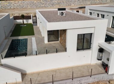 Вилла в Финестрате 107 кв.м с бассейном и видом на море