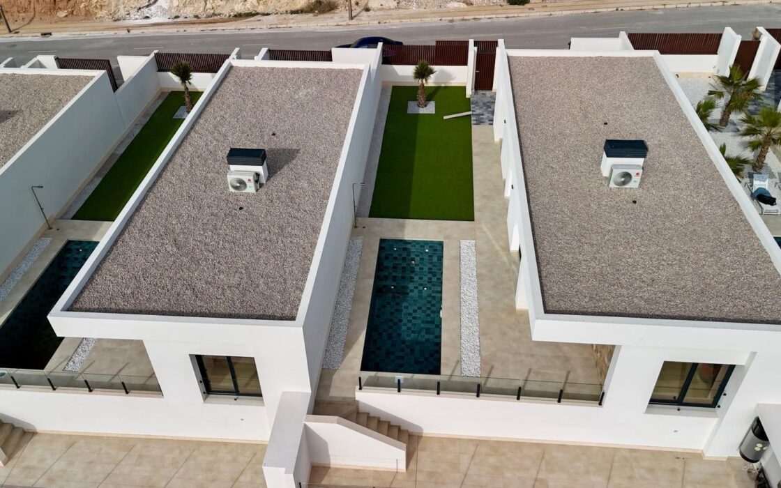 Вілла у Фінестраті 107 кв.м з басейном та видом на море