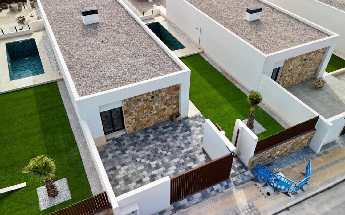 Вілла у Фінестраті 107 кв.м з басейном та видом на море