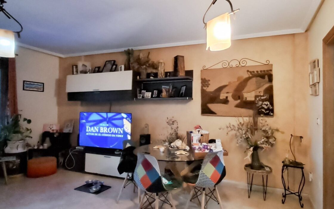 Будинок в Торрев’єсі 69 кв.м з басейном біля моря