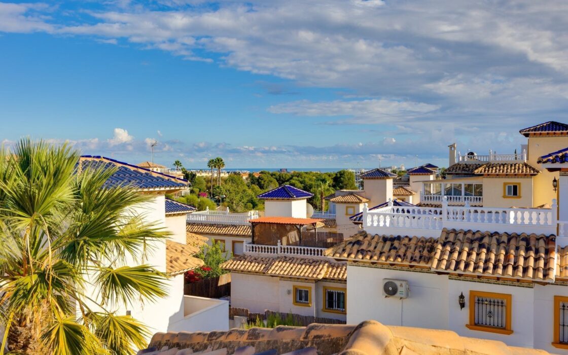 Вилла в Ориуэла Коста 125 кв.м с террасой 3 км до моря