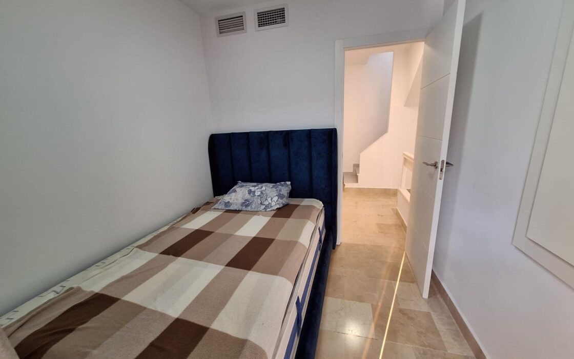 Будинок в Торрев’єсі 116 кв.м, 5 кімнат, вид на море