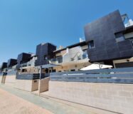 Дуплекс в Ориуэла Коста 197.98 кв.м с террасой у моря