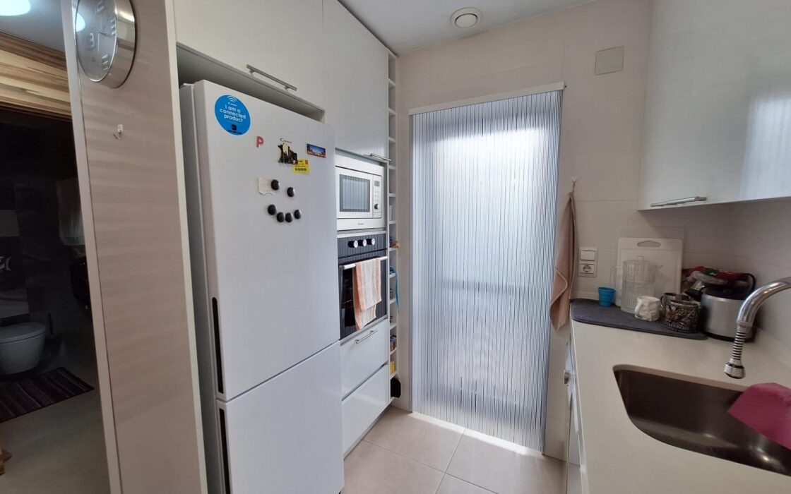 Дуплекс в Ориуэла Коста 197.98 кв.м с террасой у моря