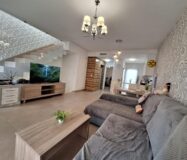 Дуплекс в Ориуэла Коста 197.98 кв.м с террасой у моря