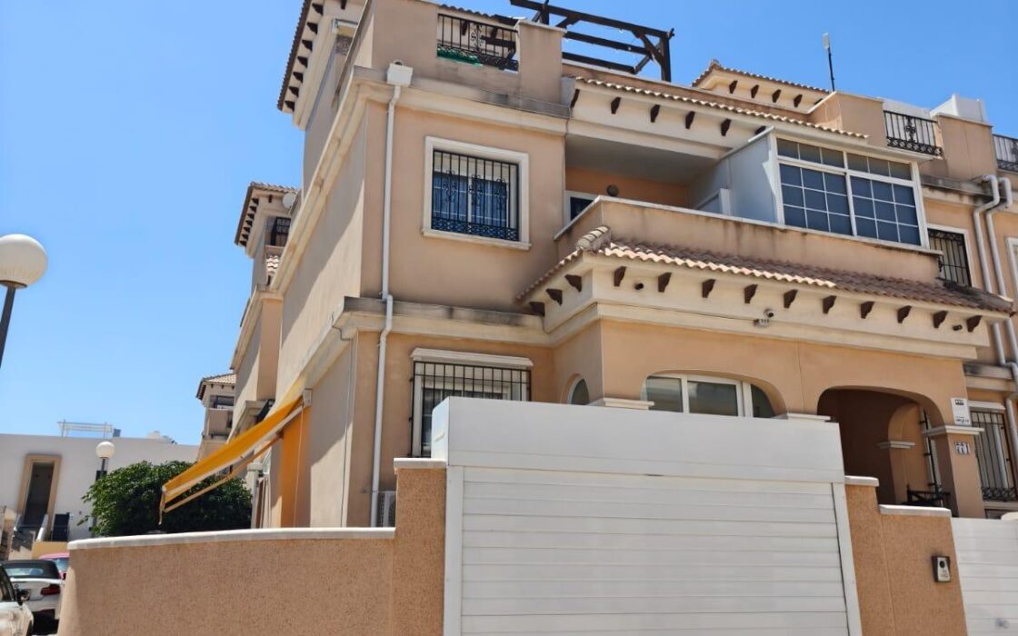 Дуплекс у моря в Ориуэла Коста 77 кв.м, 4 кімнати