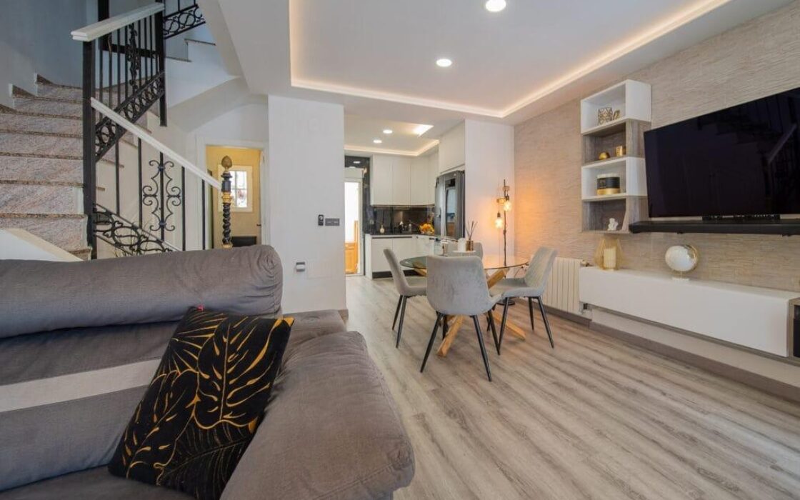 Дуплекс у моря в Ориуэла Коста 77 кв.м, 4 кімнати