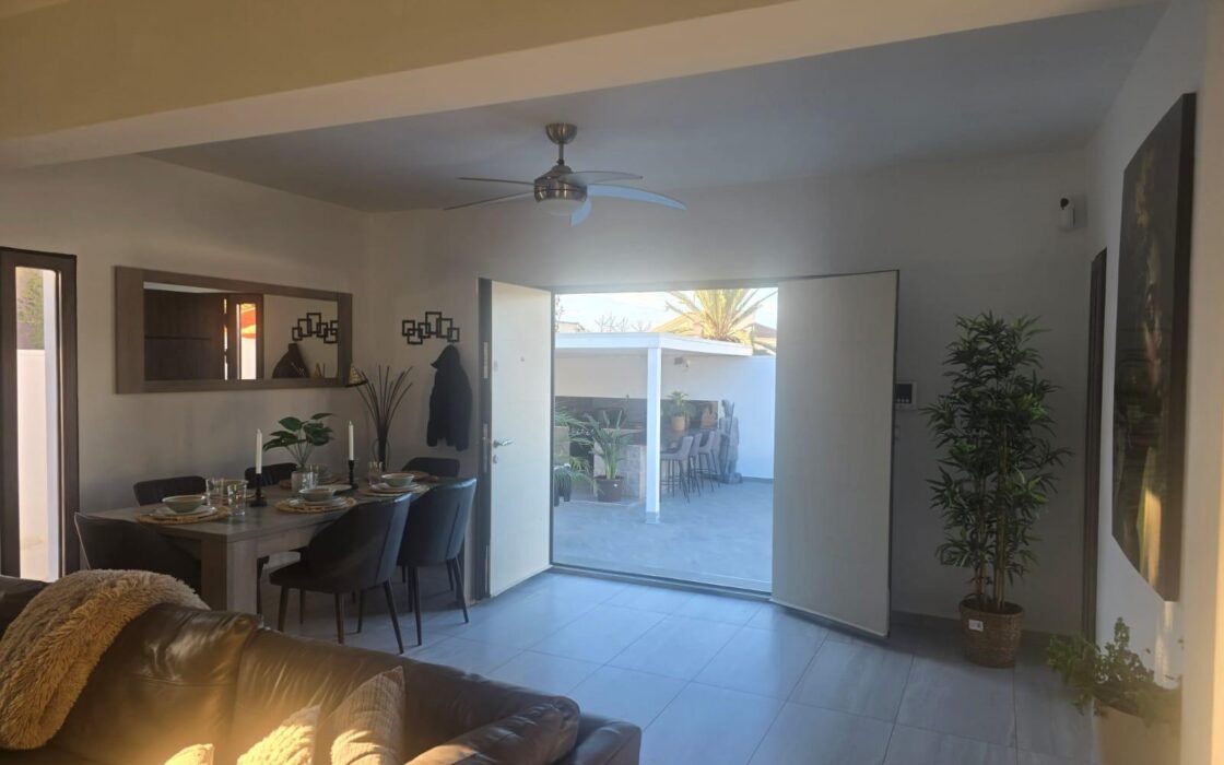 Эксклюзивное шале в Рохалес, 155 кв.м с бассейном