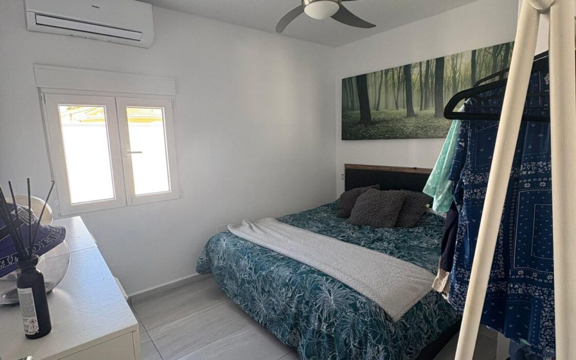 Эксклюзивное шале в Рохалес, 155 кв.м с бассейном