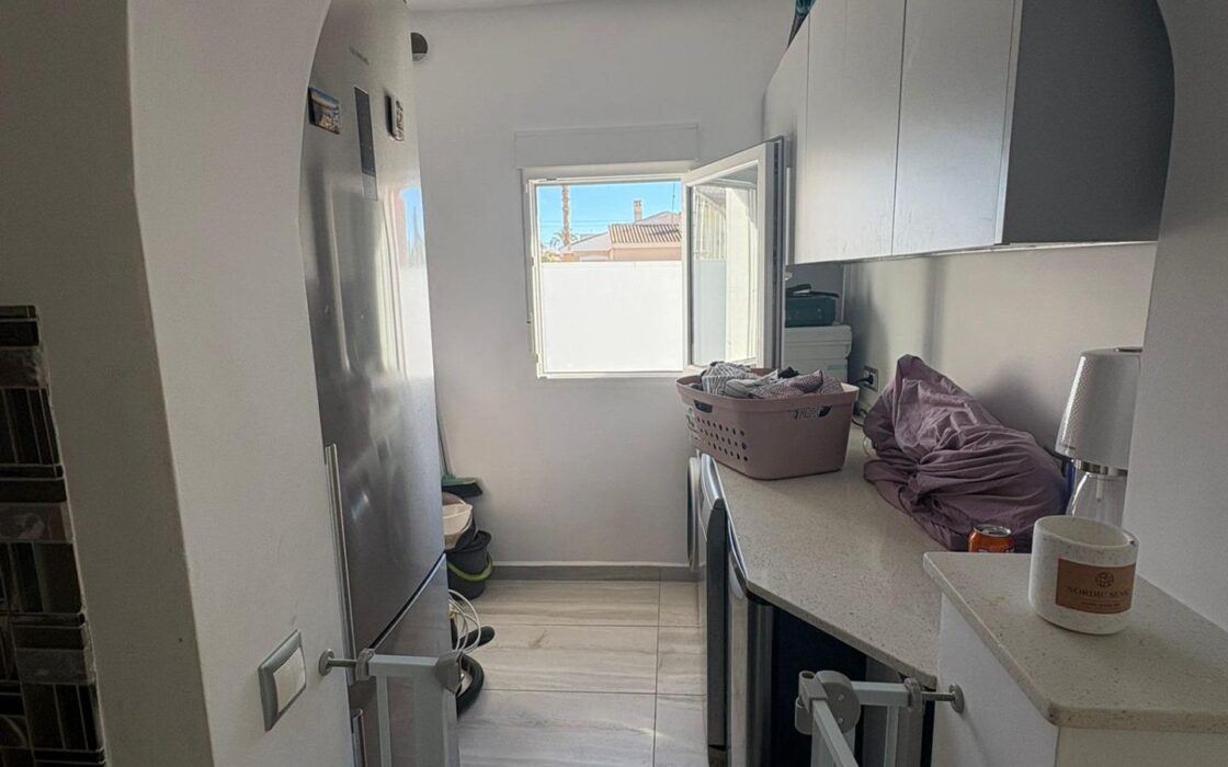 Эксклюзивное шале в Рохалес, 155 кв.м с бассейном