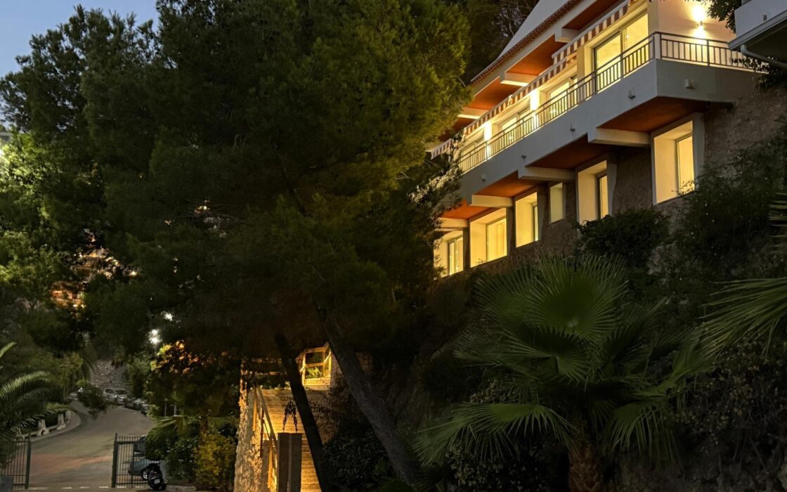 Будинок преміум-класу в Кульері з терасами біля моря 333,7 кв.м