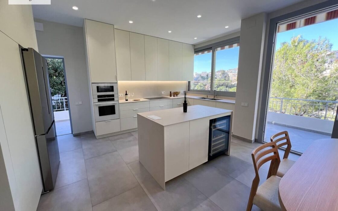 Будинок преміум-класу в Кульері з терасами біля моря 333,7 кв.м