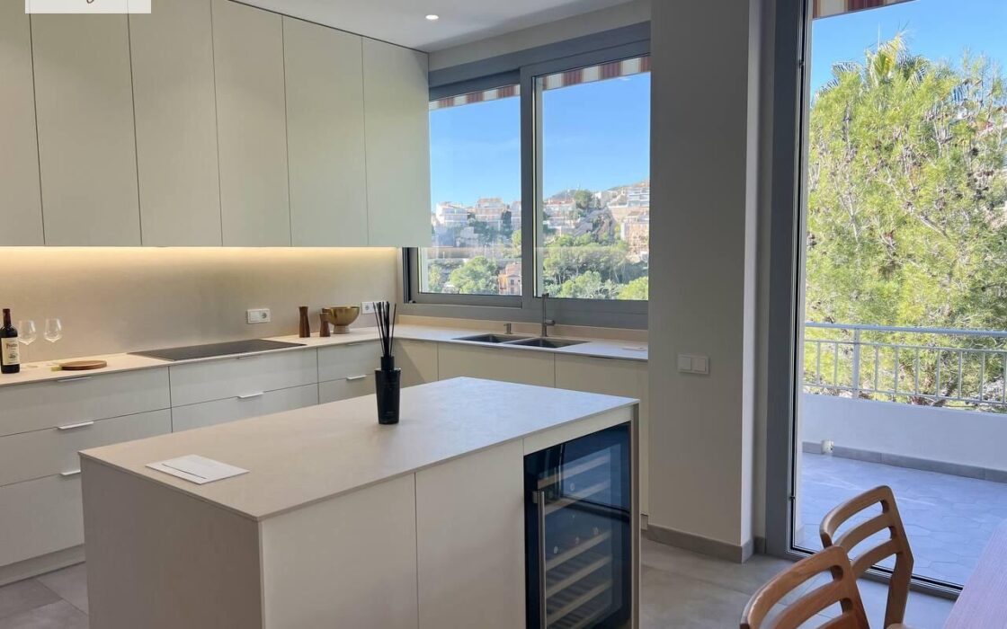 Будинок преміум-класу в Кульері з терасами біля моря 333,7 кв.м