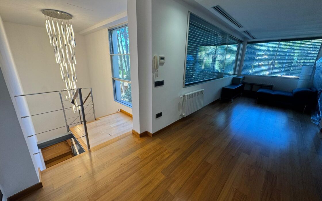 Роскошная вилла 400 кв.м в Рибарроха-дель-Тури с бассейном