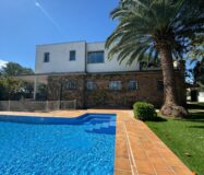 Роскошная вилла 400 кв.м в Рибарроха-дель-Тури с бассейном