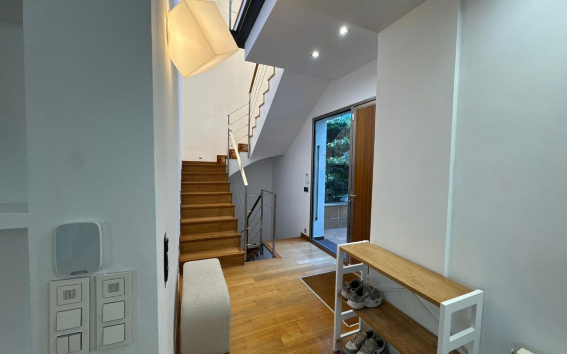 Роскошная вилла 400 кв.м в Рибарроха-дель-Тури с бассейном