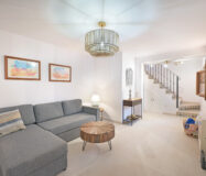 Отремонтированный таунхаус у пляжа в Калета-де-Велес 95 кв.м