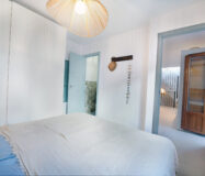 Отремонтированный таунхаус у пляжа в Калета-де-Велес 95 кв.м