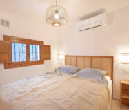 Отремонтированный таунхаус у пляжа в Калета-де-Велес 95 кв.м