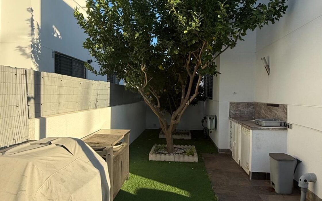 Дом в Торревьехе 99 кв.м с 3 спальнями у моря