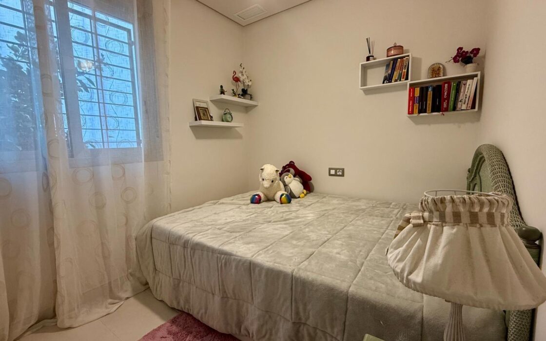 Дом в Торревьехе 99 кв.м с 3 спальнями у моря