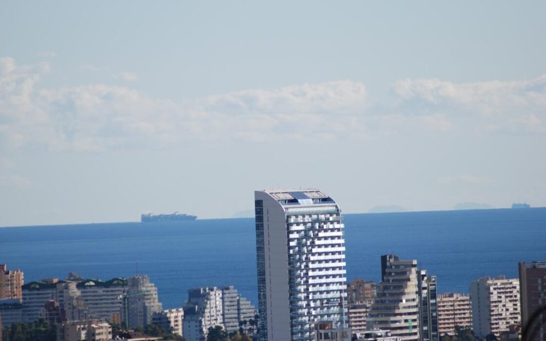 Чарівний будинок у Кальпі з 3 спальнями біля пляжу