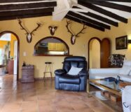 Чарівний будинок у Кальпі з 3 спальнями біля пляжу