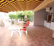 Дом в Ориуэла Коста 308 кв.м с бассейном и террасой