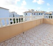 Дом в Ориуэла Коста 308 кв.м с бассейном и террасой