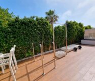 Вилла в Торревьехе 239 кв.м с террасой и общим бассейном