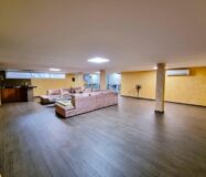 Вилла в Торревьехе 239 кв.м с террасой и общим бассейном