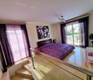 Вилла в Торревьехе 239 кв.м с террасой и общим бассейном