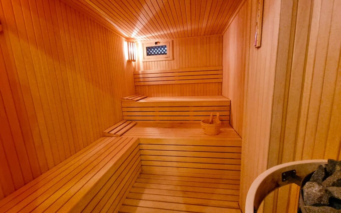 Вилла в Торревьехе 239 кв.м с террасой и общим бассейном