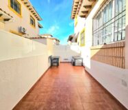 Дом в Ориуэла Коста 80 кв.м с бассейном и террасой 2.5 км до моря