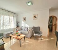 Дом в Ориуэла Коста 80 кв.м с бассейном и террасой 2.5 км до моря