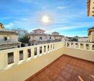 Дом в Ориуэла Коста 80 кв.м с бассейном и террасой 2.5 км до моря