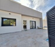 Просторная вилла с бассейном в Пинар де Камповерде 93 кв.м