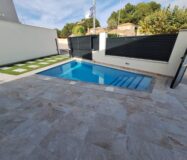 Просторная вилла с бассейном в Пинар де Камповерде 93 кв.м