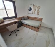 Просторная вилла с бассейном в Пинар де Камповерде 93 кв.м