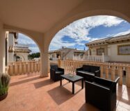 Таунхаус в Ориуэла Коста 92 кв.м с солярием у моря