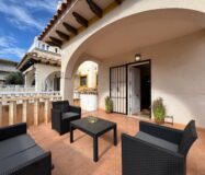 Таунхаус в Ориуэла Коста 92 кв.м с солярием у моря