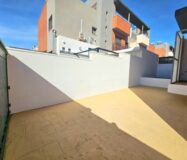 Дом в Торревьехе 91 кв.м с террасой у моря