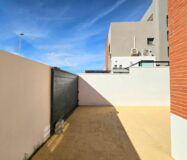 Дом в Торревьехе 91 кв.м с террасой у моря