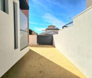 Дом в Торревьехе 91 кв.м с террасой у моря