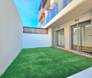 Дом в Торревьехе 91 кв.м с террасой у моря