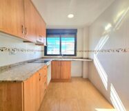 Дом в Торревьехе 91 кв.м с террасой у моря